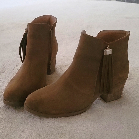 Ankle boots - Picture 1 of 3